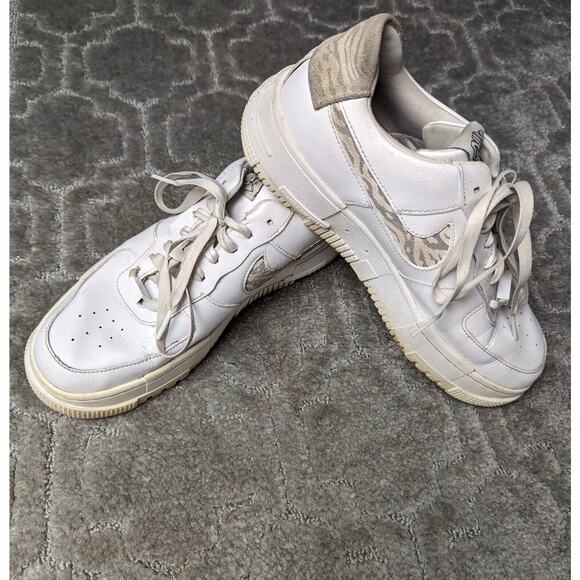 Nike Sneakers WOMENS SIZE 10 white Air Force 1 Pixel SE Zebra leather lace up - Picture 2 of 10